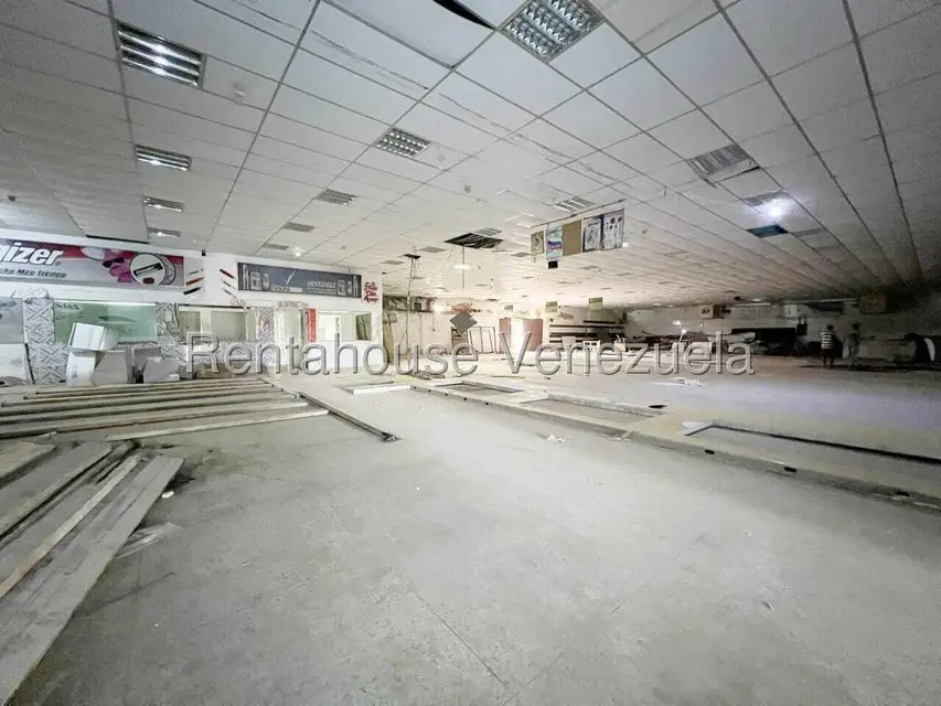 Comercial (Local Comercial) en Alquiler en Circunvalacion Dos, Zulia - 8