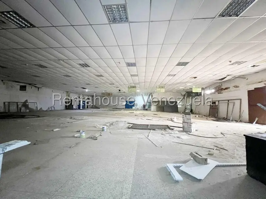 Comercial (Local Comercial) en Alquiler en Circunvalacion Dos, Zulia - 9
