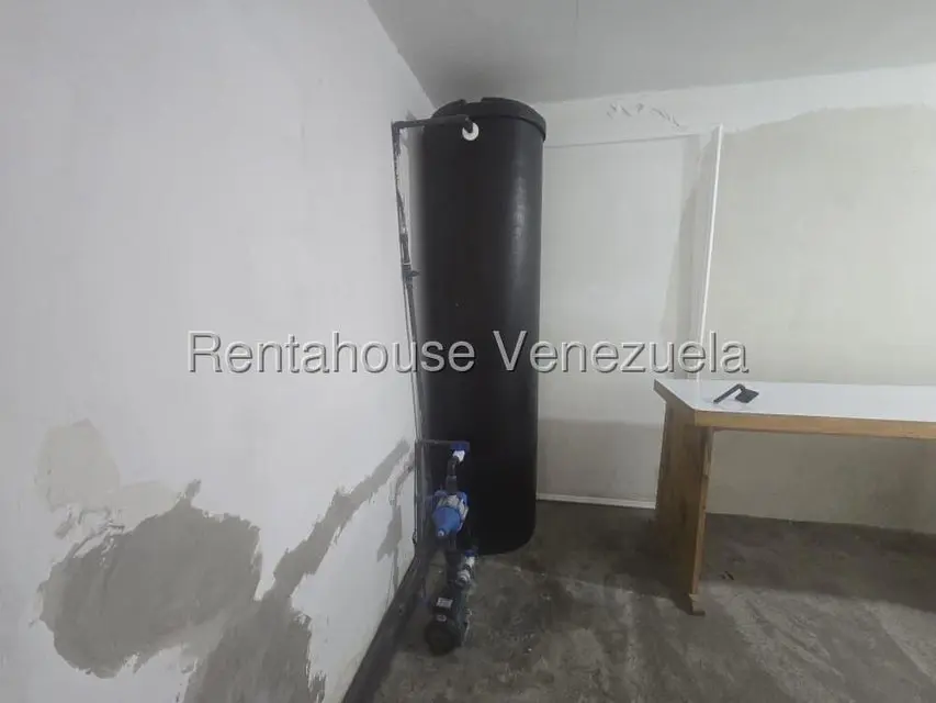 Comercial (Local Comercial) en Alquiler en La Mata, Lara - 9