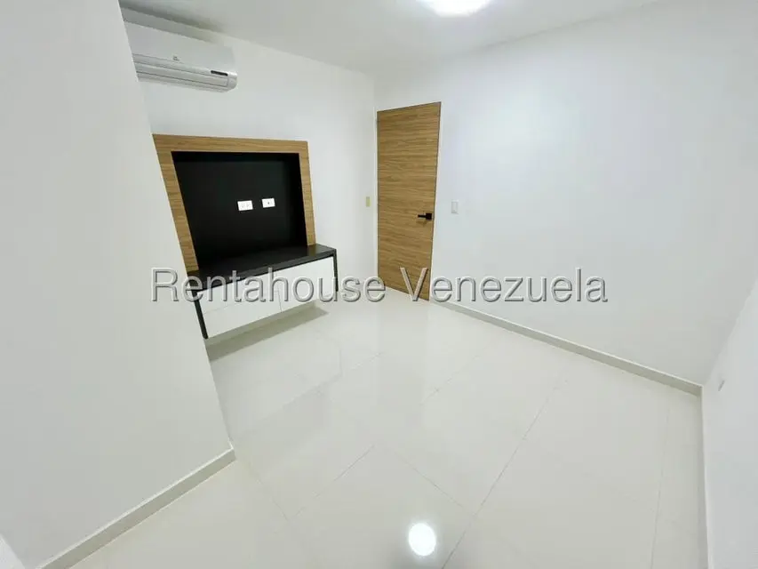 Apartamento (1 Nivel) en Alquiler en Ciudad Roca, Lara - 14