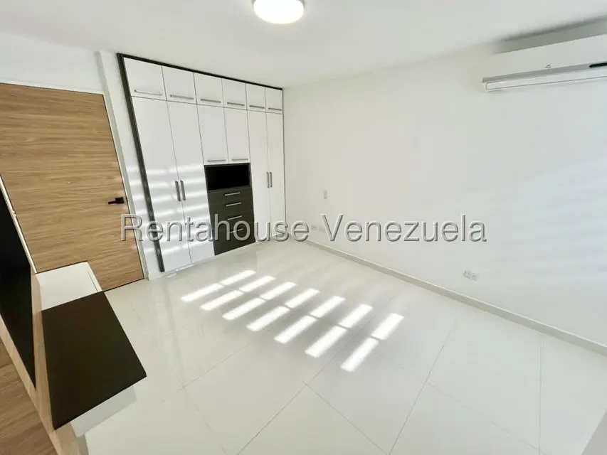 Apartamento (1 Nivel) en Alquiler en Ciudad Roca, Lara - 16