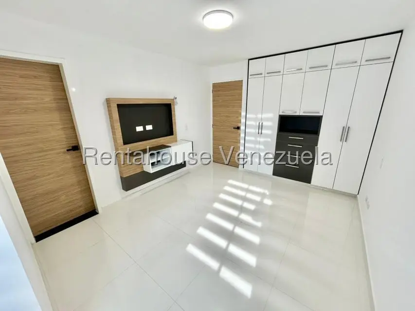 Apartamento (1 Nivel) en Alquiler en Ciudad Roca, Lara - 17