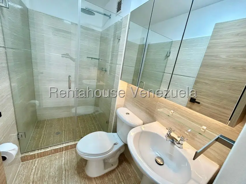 Apartamento (1 Nivel) en Alquiler en Ciudad Roca, Lara - 18