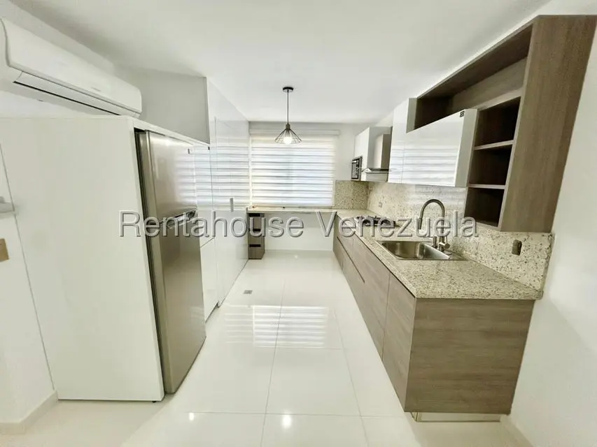 Apartamento (1 Nivel) en Alquiler en Ciudad Roca, Lara - 7