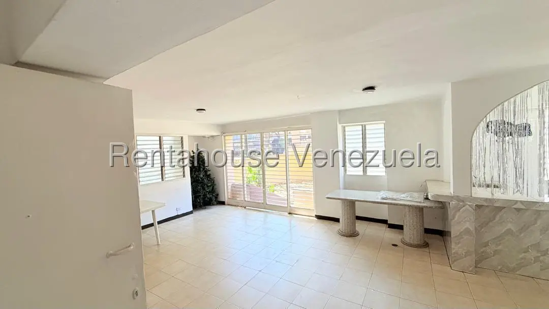 Apartamento (1 Nivel) en Venta en El Paraiso, Distrito Metropolitano - 4