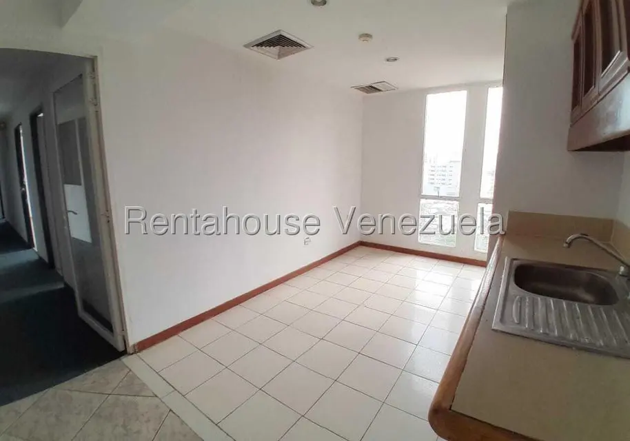 Comercial (Oficina) en Alquiler en 5 de Julio, Zulia - 4