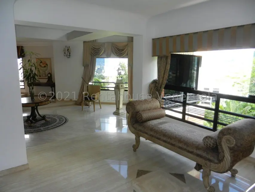 Apartamento (Multiples Niveles) en Alquiler en Colinas de Valle Arriba, Distrito Metropolitano - 11