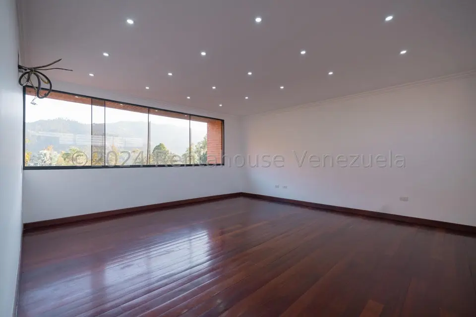 Apartamento (Multiples Niveles) en Alquiler en La Tahona, Distrito Metropolitano - 23