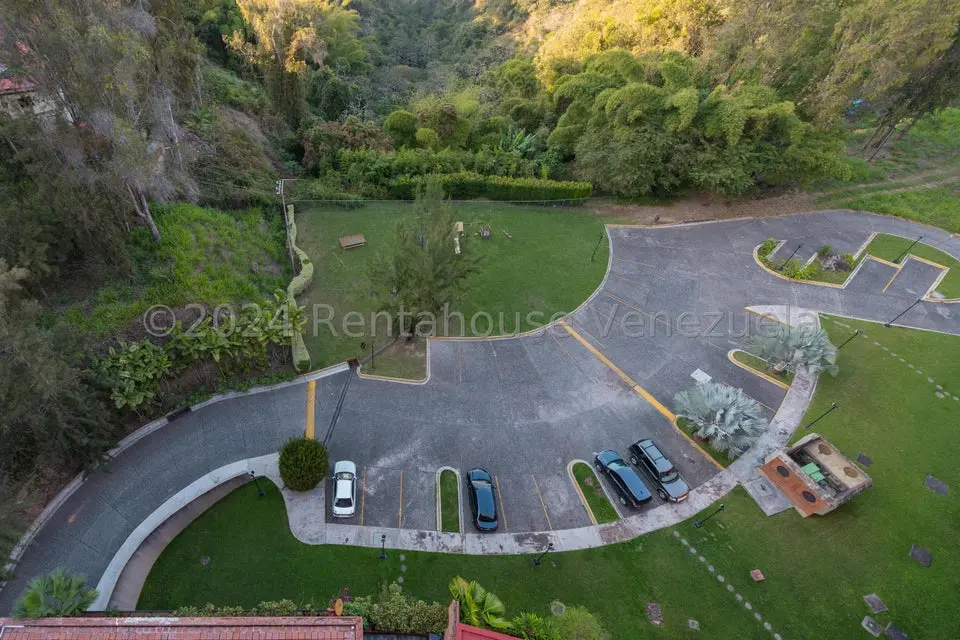 Apartamento (Multiples Niveles) en Alquiler en La Tahona, Distrito Metropolitano - 39