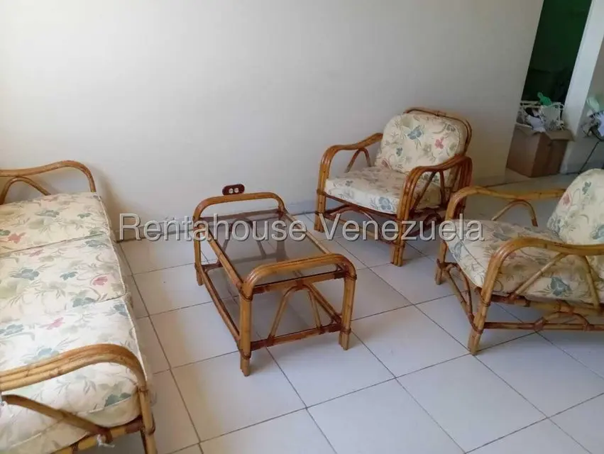 Apartamento (1 Nivel) en Venta en Palmar Este, Vargas - 2