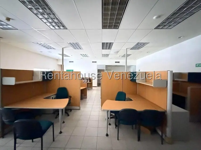 Comercial (Local Comercial) en Alquiler en Centro, Lara - 3