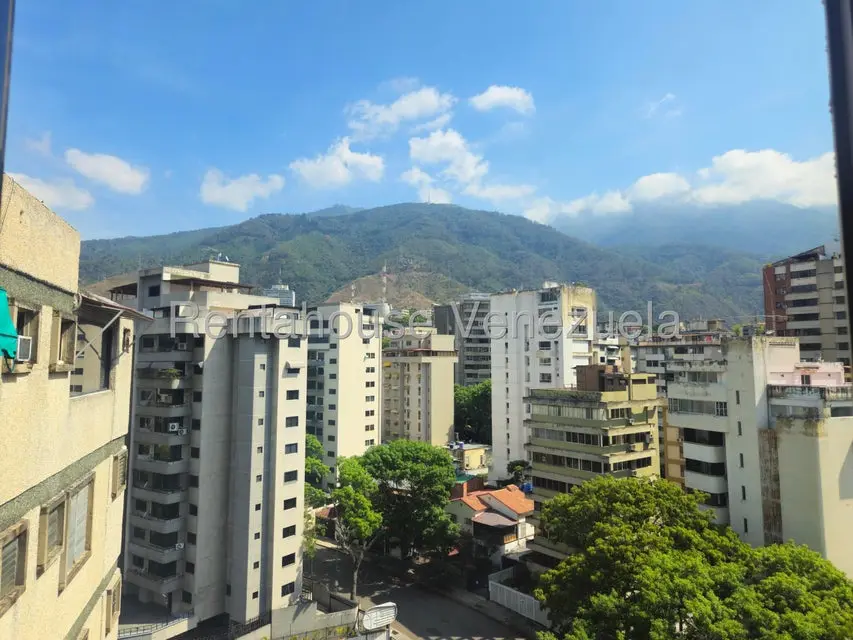 Apartamento (1 Nivel) en Venta en Los Caobos, Distrito Metropolitano - 13