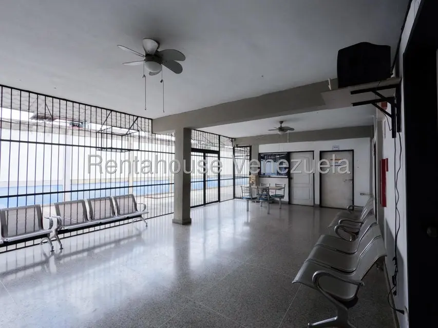 Comercial (Consultorio Medico) en Alquiler en Parroquia El Cuji, Lara - 18