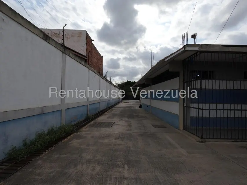 Comercial (Consultorio Medico) en Alquiler en Parroquia El Cuji, Lara - 3