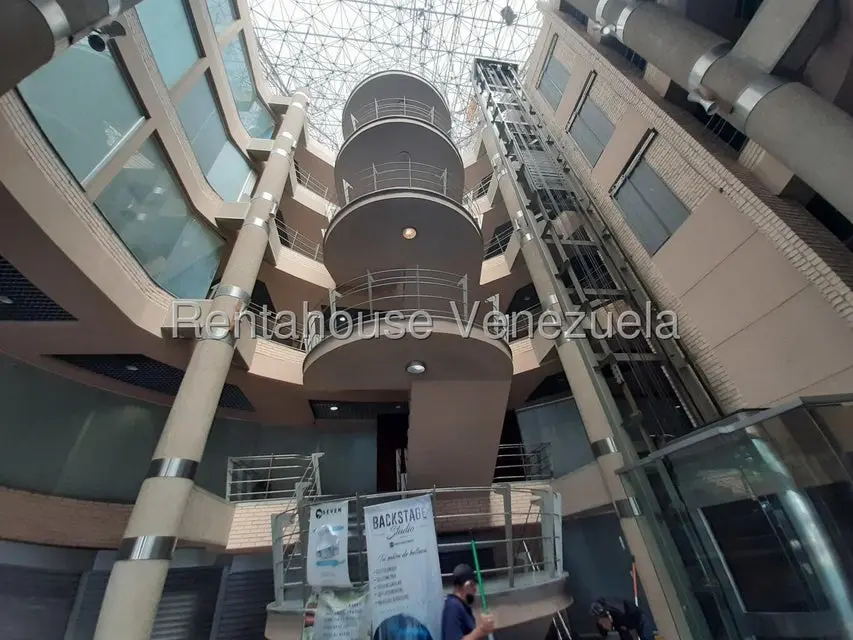 Comercial (Oficina) en Alquiler en El Viñedo, Carabobo - 2