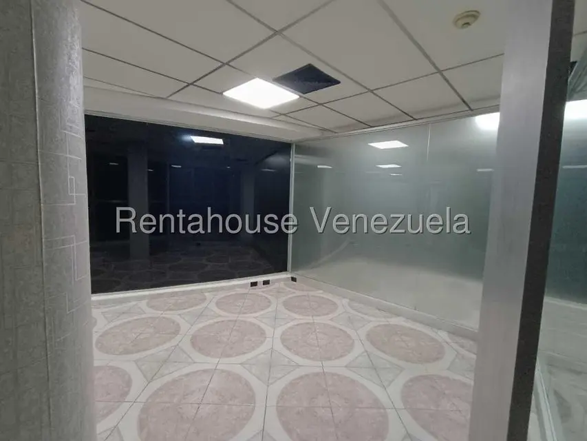 Comercial (Oficina) en Alquiler en El Viñedo, Carabobo - 12