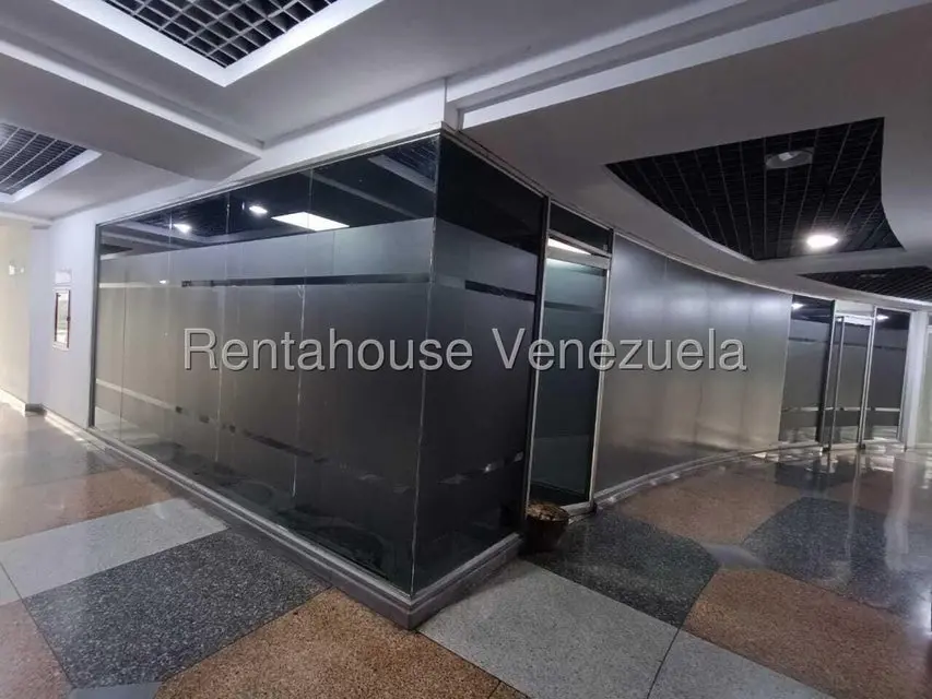 Comercial (Oficina) en Alquiler en El Viñedo, Carabobo - 3