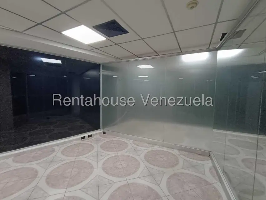 Comercial (Oficina) en Alquiler en El Viñedo, Carabobo - 9