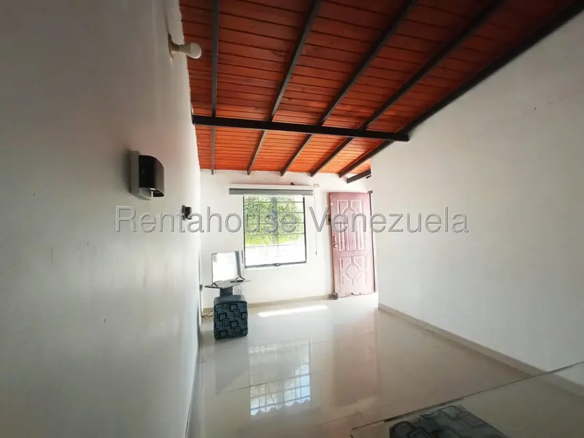 Casa (1 Nivel) en Venta en El Prado, Carabobo - 2