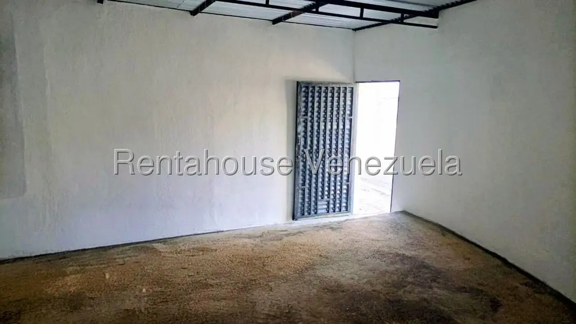 Comercial (Local Comercial) en Alquiler en La Trinidad, Distrito Metropolitano - 3