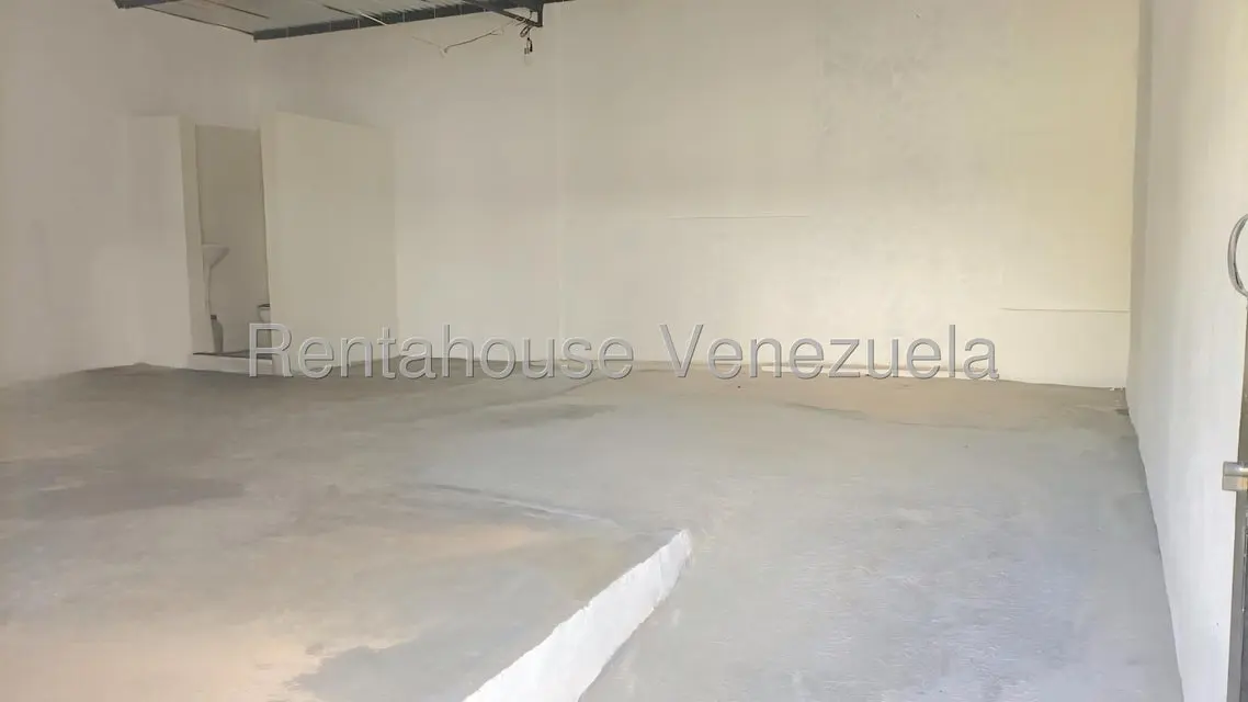 Comercial (Local Comercial) en Alquiler en La Trinidad, Distrito Metropolitano - 4