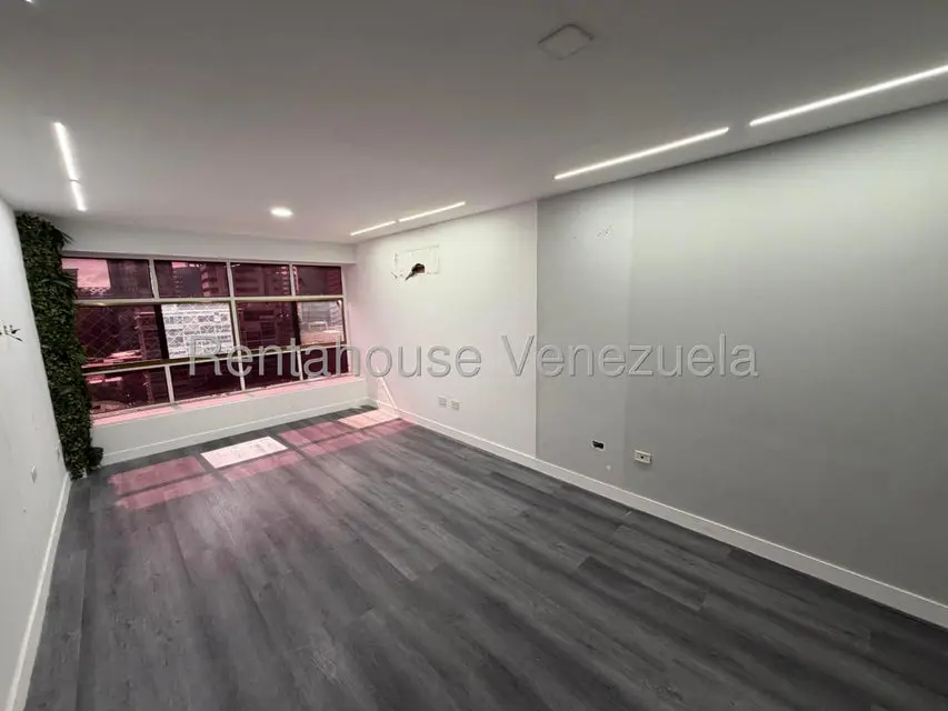 Apartamento (1 Nivel) en Alquiler en Altamira, Distrito Metropolitano - 18