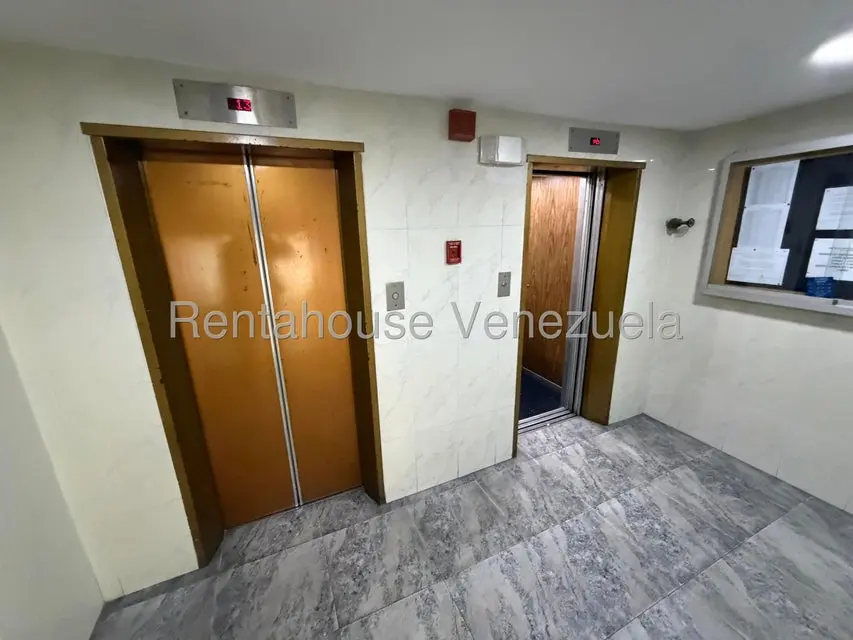 Apartamento (1 Nivel) en Alquiler en Altamira, Distrito Metropolitano - 19