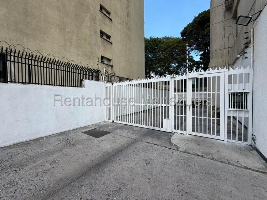 Apartamento (1 Nivel) en Alquiler en Altamira, Distrito Metropolitano - 20