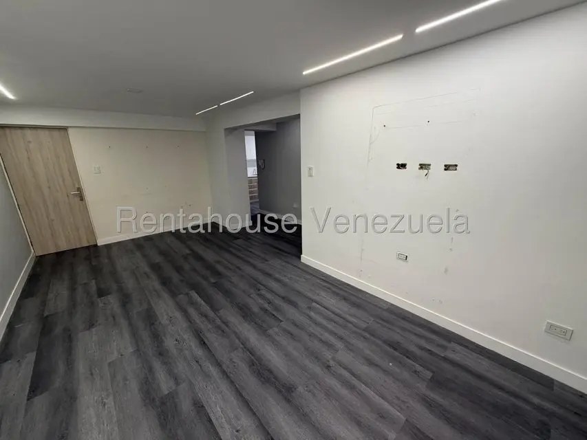 Apartamento (1 Nivel) en Alquiler en Altamira, Distrito Metropolitano - 4