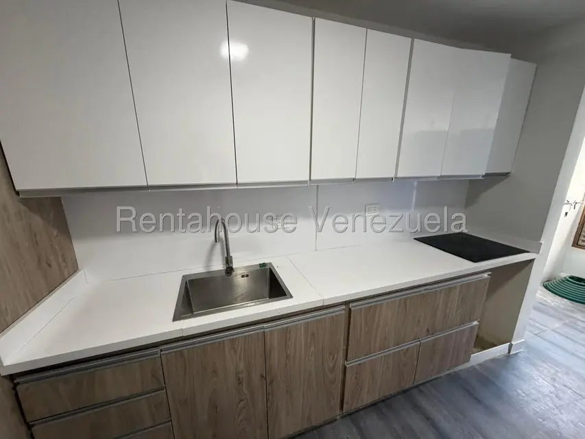 Apartamento (1 Nivel) en Alquiler en Altamira, Distrito Metropolitano - 5