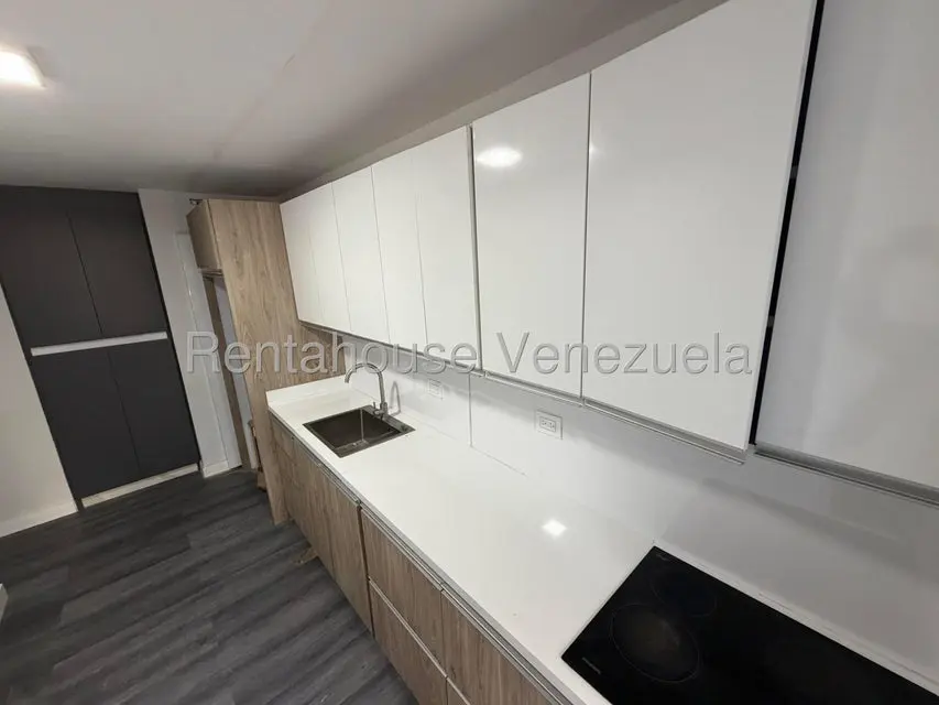 Apartamento (1 Nivel) en Alquiler en Altamira, Distrito Metropolitano - 6