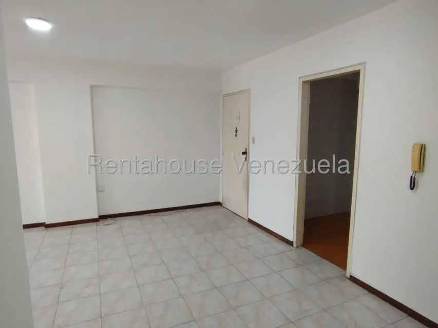 Apartamento (1 Nivel) en Venta en La Urbina, Distrito Metropolitano - 16