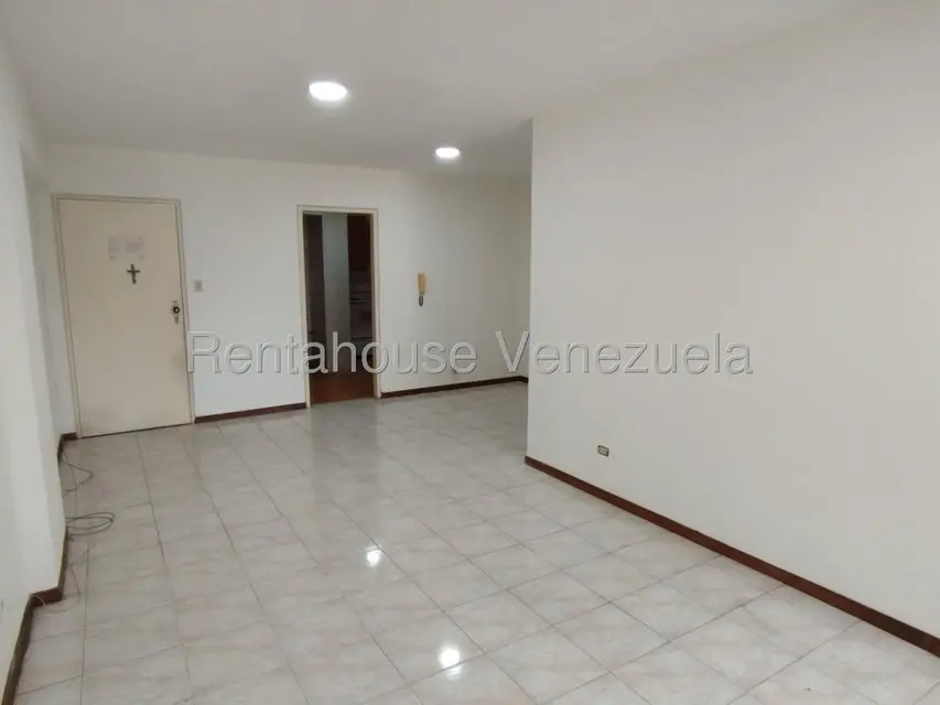 Apartamento (1 Nivel) en Venta en La Urbina, Distrito Metropolitano - 17