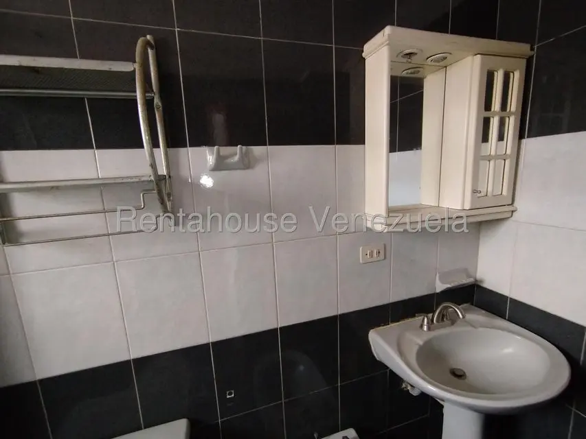 Apartamento (1 Nivel) en Venta en La Urbina, Distrito Metropolitano - 28