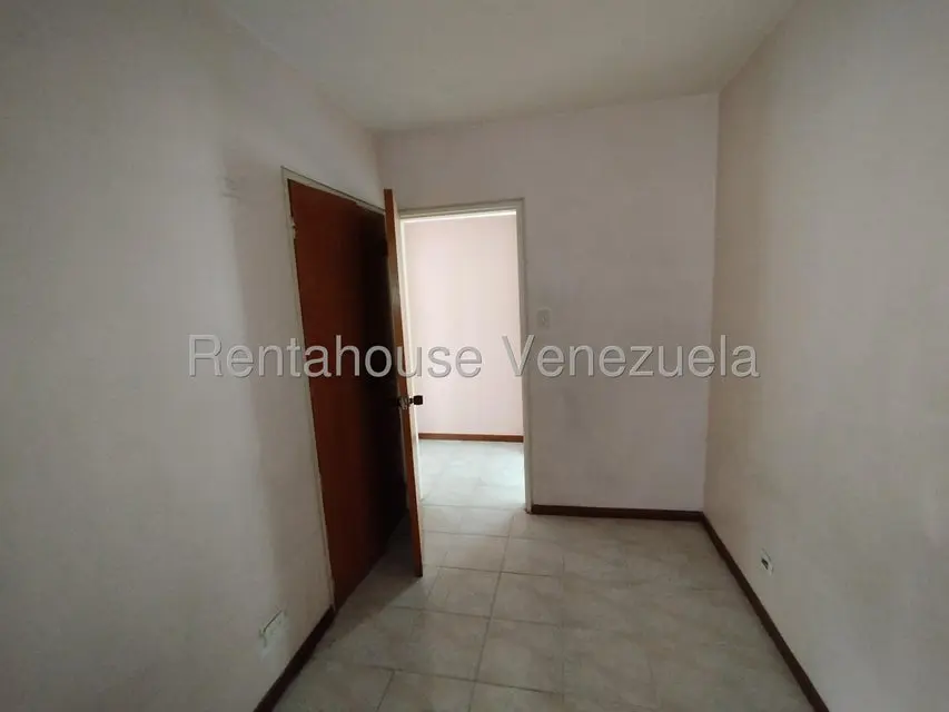 Apartamento (1 Nivel) en Venta en La Urbina, Distrito Metropolitano - 33