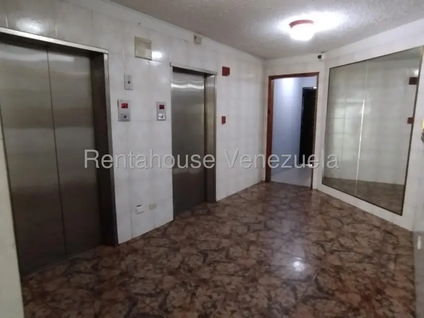 Apartamento (1 Nivel) en Venta en La Urbina, Distrito Metropolitano - 7