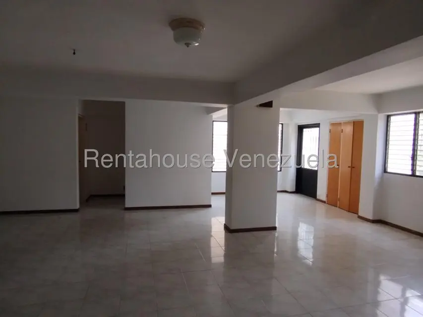 Apartamento (1 Nivel) en Venta en La Urbina, Distrito Metropolitano - 10