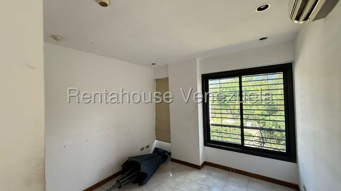 Townhouse (Multiples Niveles) en Venta en Lomas de La Trinidad, Distrito Metropolitano - 12