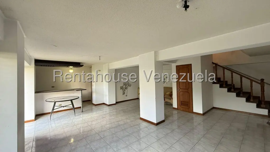 Townhouse (Multiples Niveles) en Venta en Lomas de La Trinidad, Distrito Metropolitano - 18