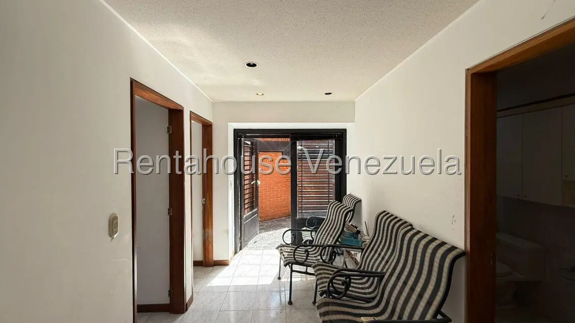 Townhouse (Multiples Niveles) en Venta en Lomas de La Trinidad, Distrito Metropolitano - 20