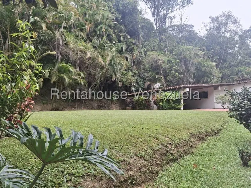 Casa (1 Nivel) en Venta en Los Geranios, Distrito Metropolitano - 2