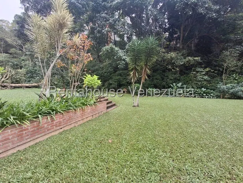 Casa (1 Nivel) en Venta en Los Geranios, Distrito Metropolitano - 23