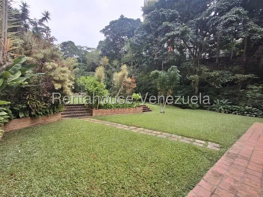 Casa (1 Nivel) en Venta en Los Geranios, Distrito Metropolitano - 24