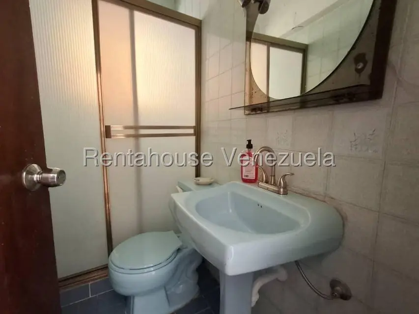 Casa (1 Nivel) en Venta en Los Geranios, Distrito Metropolitano - 25