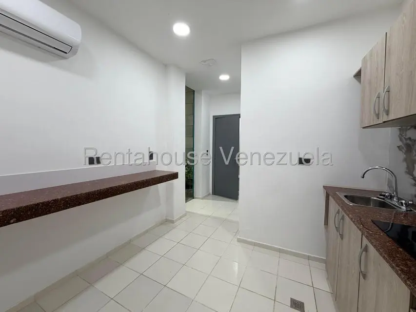 Casa (Multipes Niveles) en Venta en San Roman, Distrito Metropolitano - 20