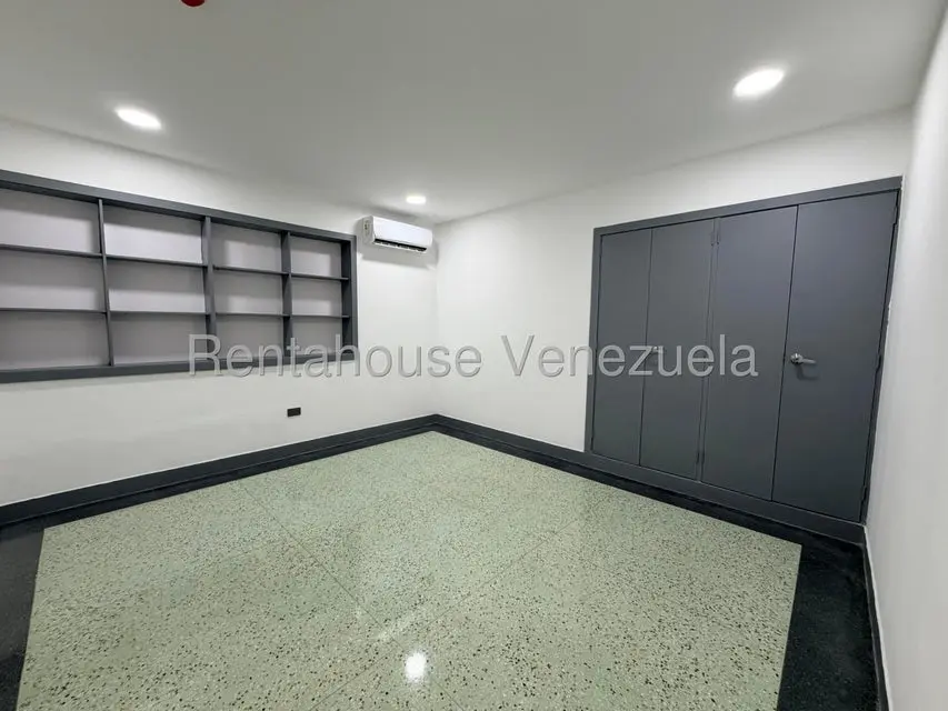 Casa (Multipes Niveles) en Venta en San Roman, Distrito Metropolitano - 29