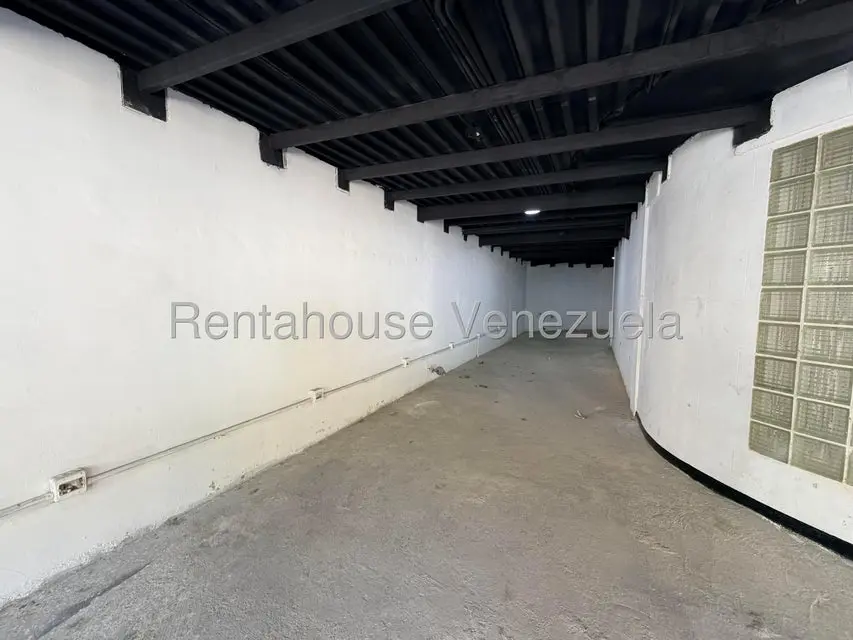 Casa (Multipes Niveles) en Venta en San Roman, Distrito Metropolitano - 38