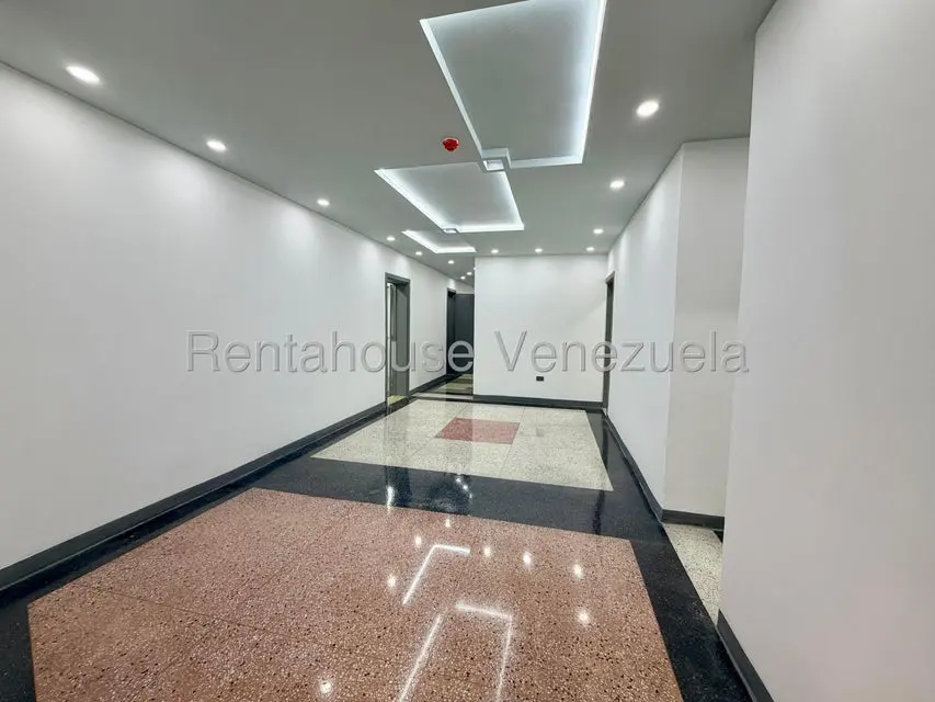 Casa (Multipes Niveles) en Venta en San Roman, Distrito Metropolitano - 6