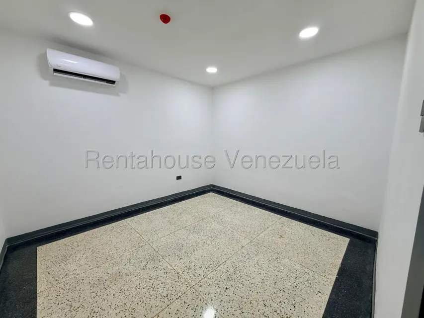 Casa (Multipes Niveles) en Venta en San Roman, Distrito Metropolitano - 7