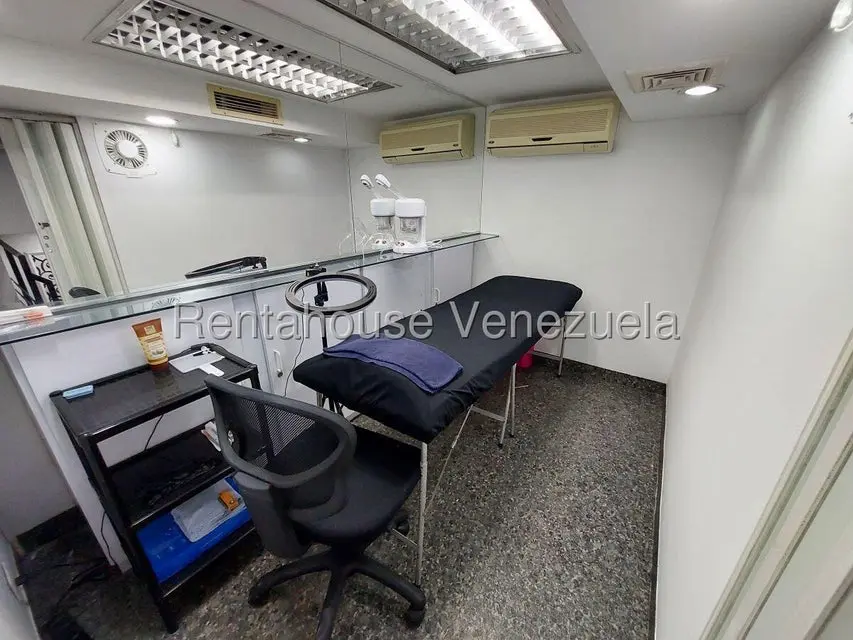 Comercial (Local Comercial) en Venta en Montalban II, Distrito Metropolitano - 6